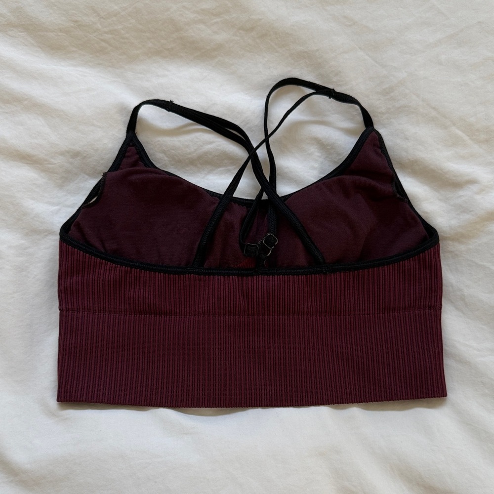 Good American Seamless Ribbed Bra - Picture 3 of 5